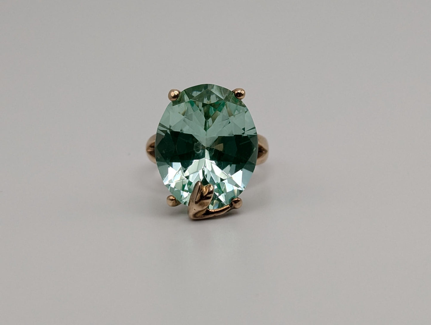 14k Yellow Gold Light Green Topaz Ring. Cocktail Statement Ring.