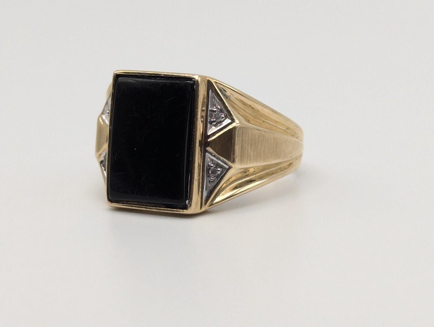 Vintage Solid Gold 4.5gr 10k Black Onyx Diamond Ring Signet Wedding Ring