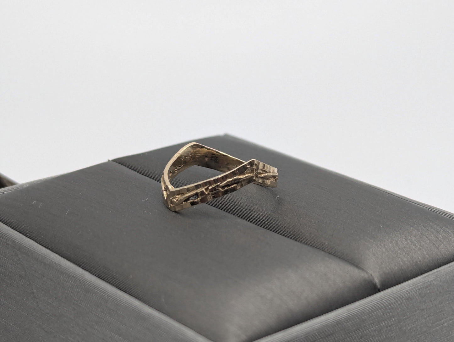 10k Yellow Gold Etched Gold Pink Ring. Toe Ring.