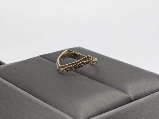 10k Yellow Gold Etched Gold Pink Ring. Toe Ring.