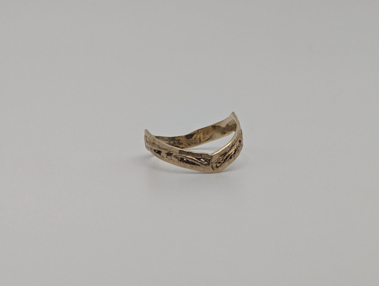 10k Yellow Gold Etched Gold Pink Ring. Toe Ring.