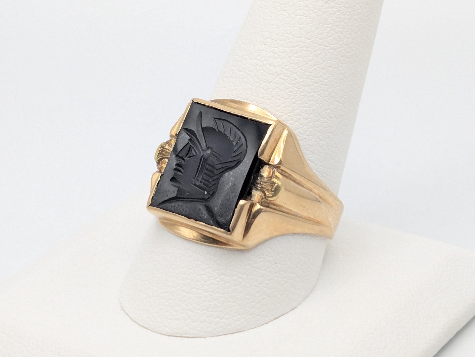 Antique 10k Gold Mens Carved Hematite Roman Solider Intaglio Cameo Ring Signet Ring FREE RESIZE