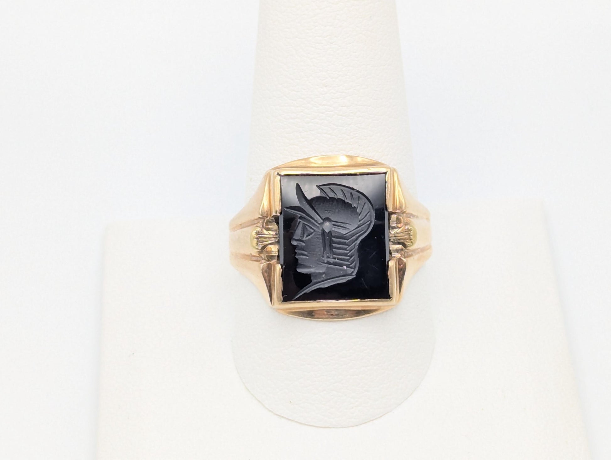 Antique 10k Gold Mens Carved Hematite Roman Solider Intaglio Cameo Ring Signet Ring FREE RESIZE