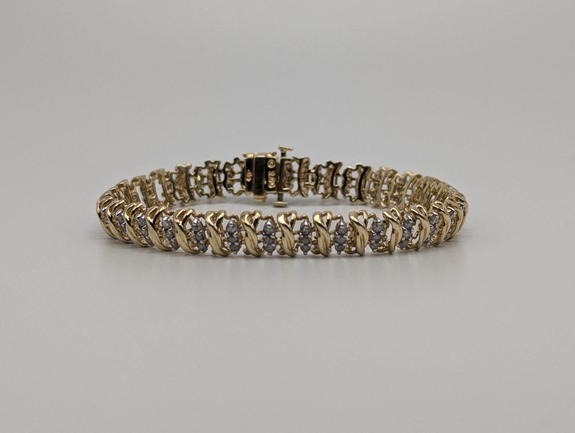 10k Diamond Tennis 13g Bracelet 2.4 ctw. 7" Womens Diamond Tennis Bangle