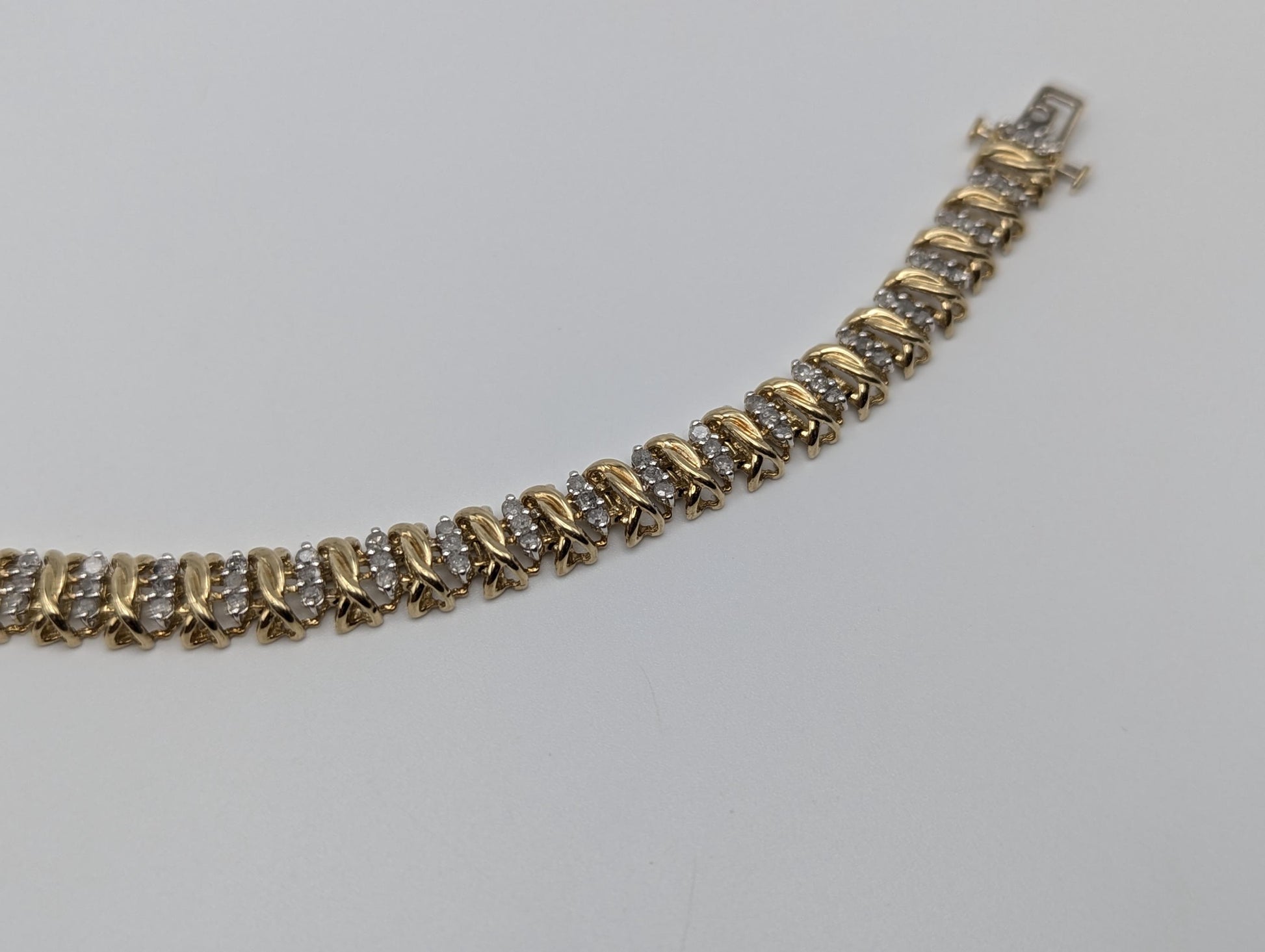 10k Diamond Tennis 13g Bracelet 2.4 ctw. 7" Womens Diamond Tennis Bangle