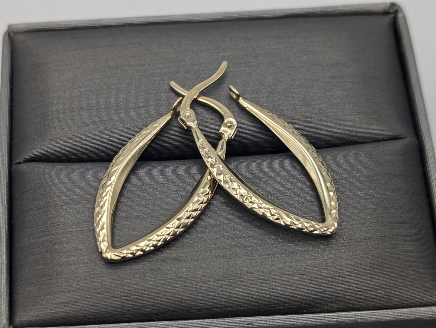 14k Yellow Gold Diamond Cut Hollow Oval Hoops w Hanging Lever Hoop Earrings