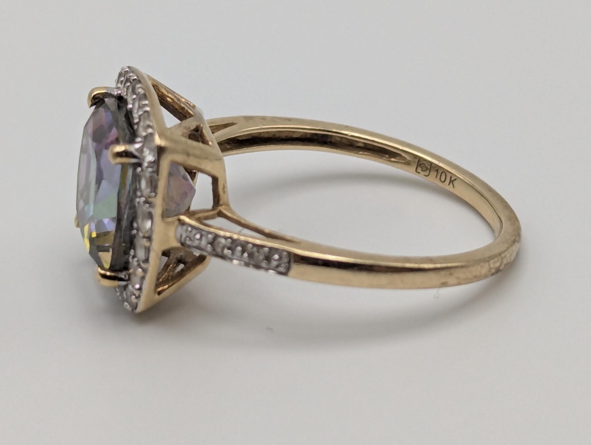 10k Yellow Gold Mystic Topaz w Diamonds and Topaz Ring. Cocktail Ring. Statement Ring.