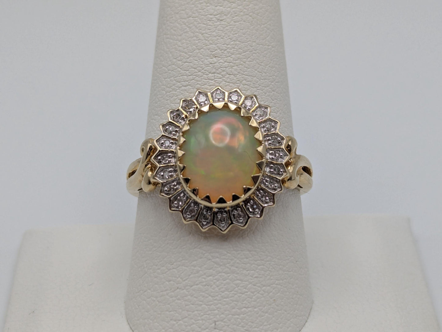 10k Yellow Gold Oval Large Flower Opal Diamond Cocktail Ring Statement Wedding band