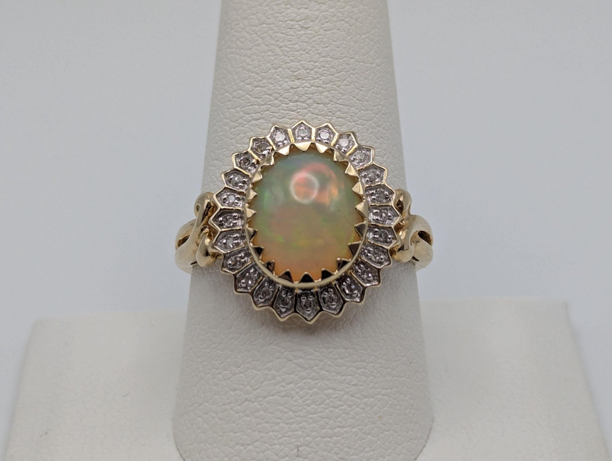 10k Yellow Gold Oval Large Flower Opal Diamond Cocktail Ring Statement Wedding band