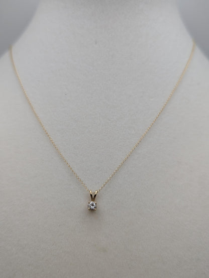14k Yellow Gold Diamond Necklace. Diamond Solitare Necklace 17"