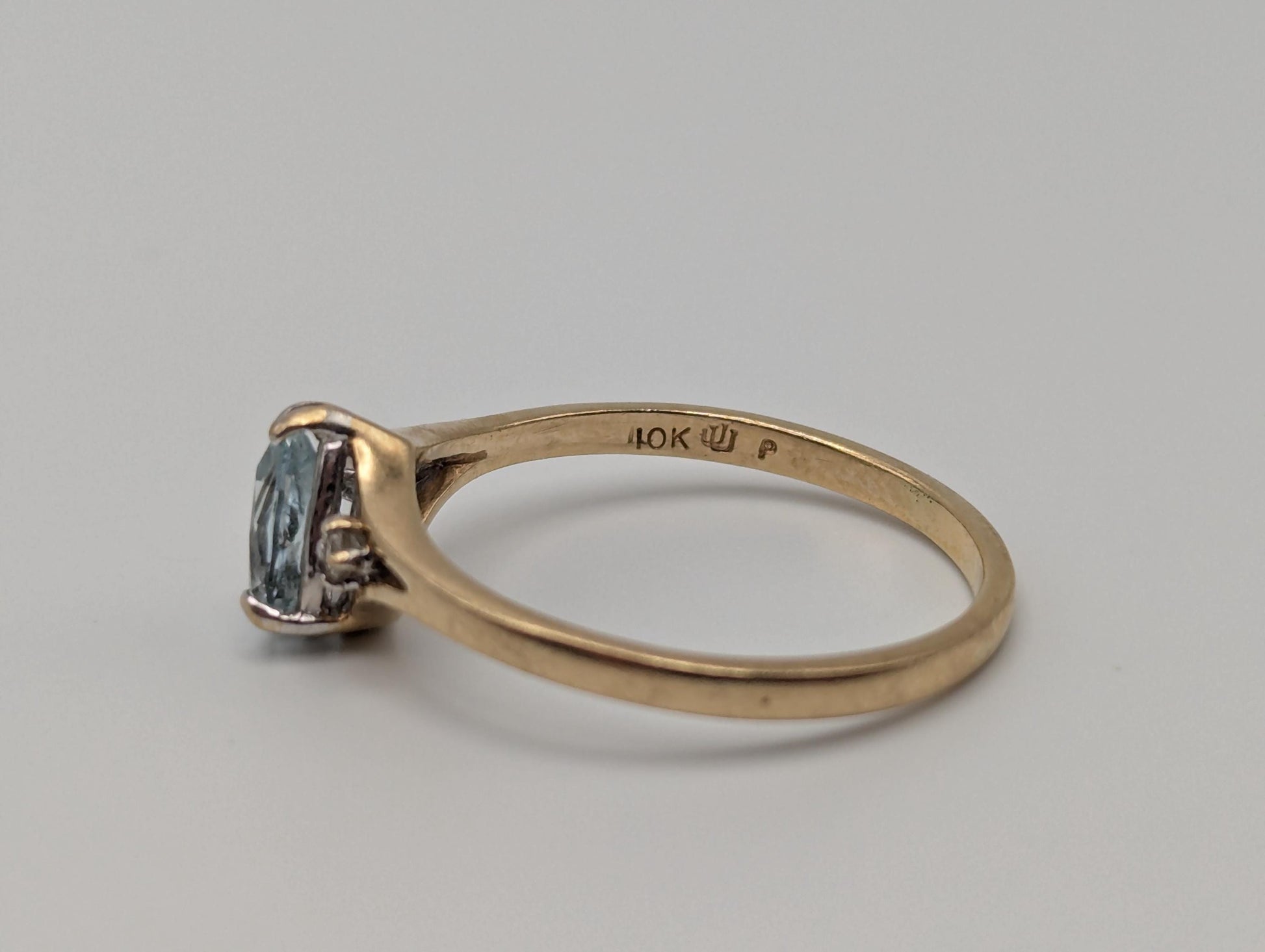 10k Yellow Gold Aquamarine Diamond Ring. Promise Band. Cocktail Ring. Tear-Shaped Ring.