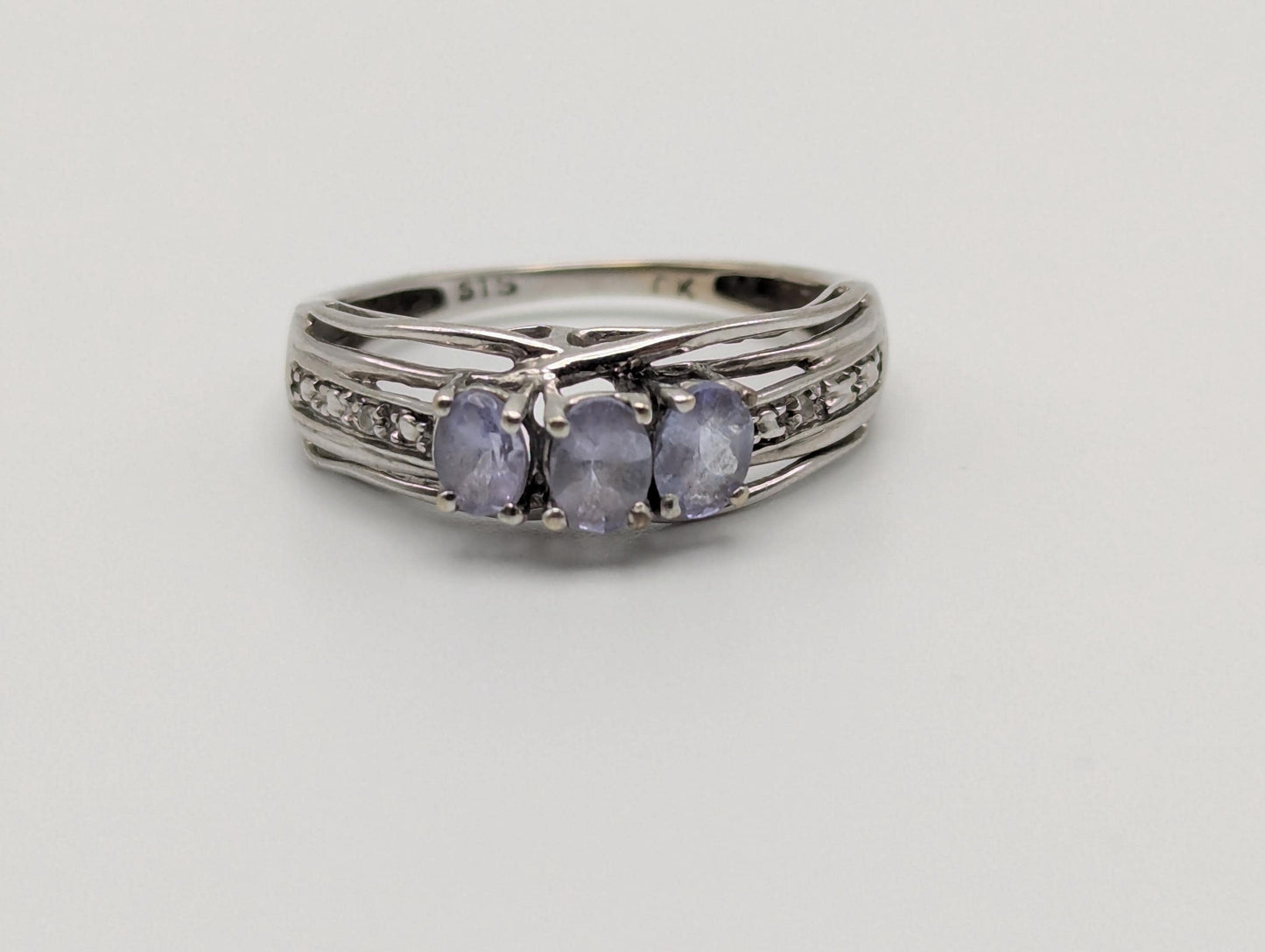 10k White Gold Tanzanite Diamond Vintage Promise Cocktail Ring.