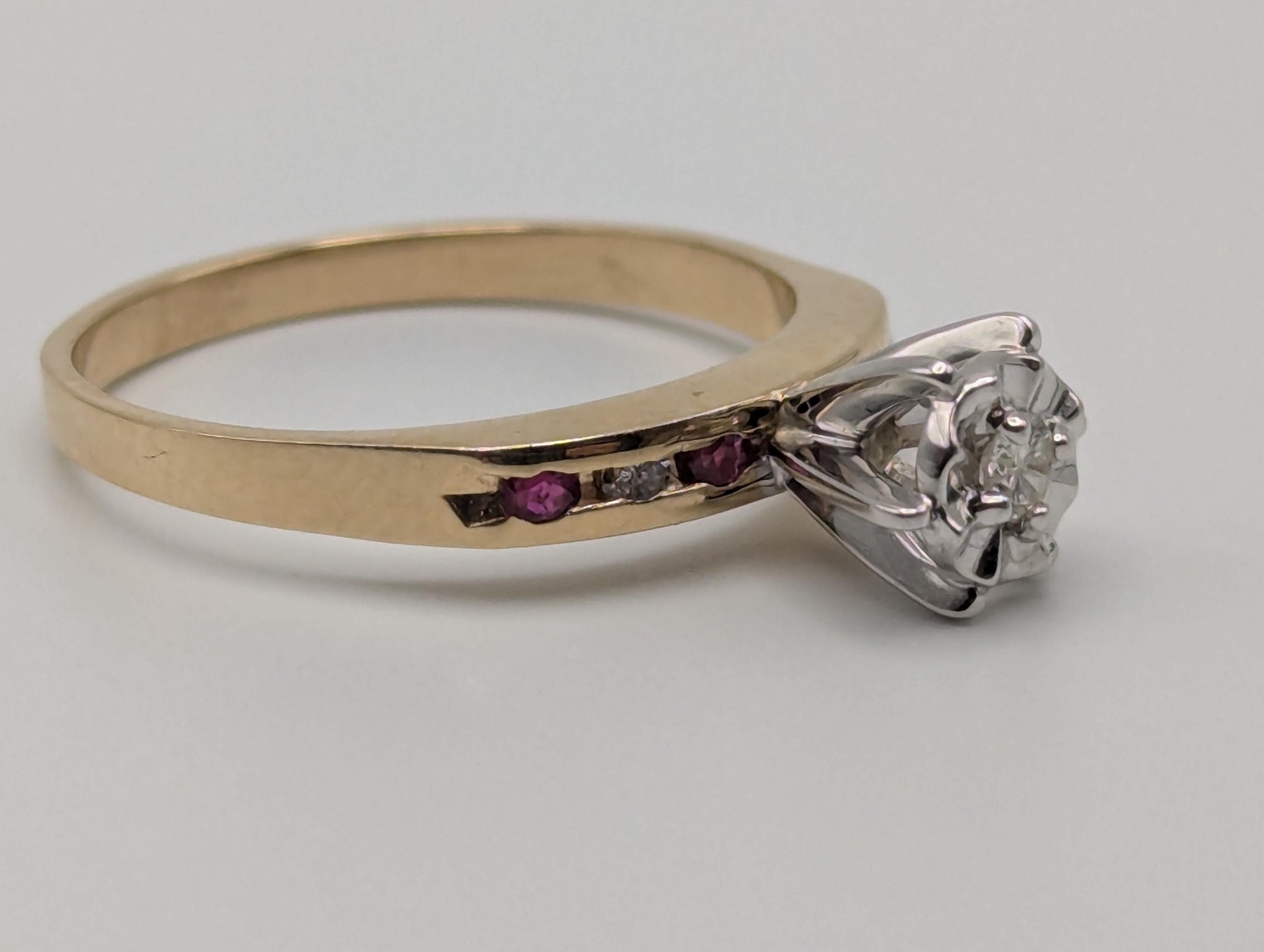 14k Yellow Gold Diamond Ruby Engagement Promise Ring Anniversary Band.