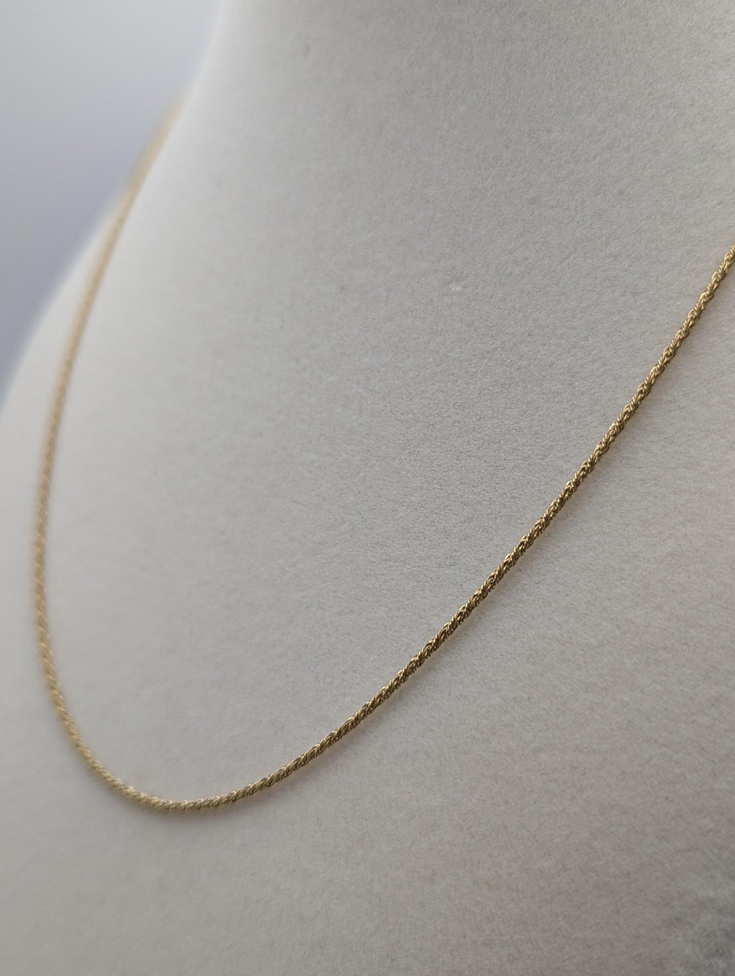 14k Yellow Gold ITALY Mesh Rope Chain. Speciality Italy Necklace 18"