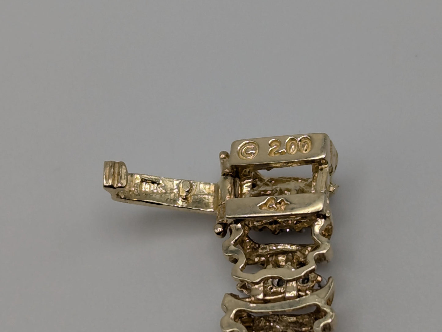 10k Diamond Tennis 13g Bracelet 2.4 ctw. 7" Womens Diamond Tennis Bangle