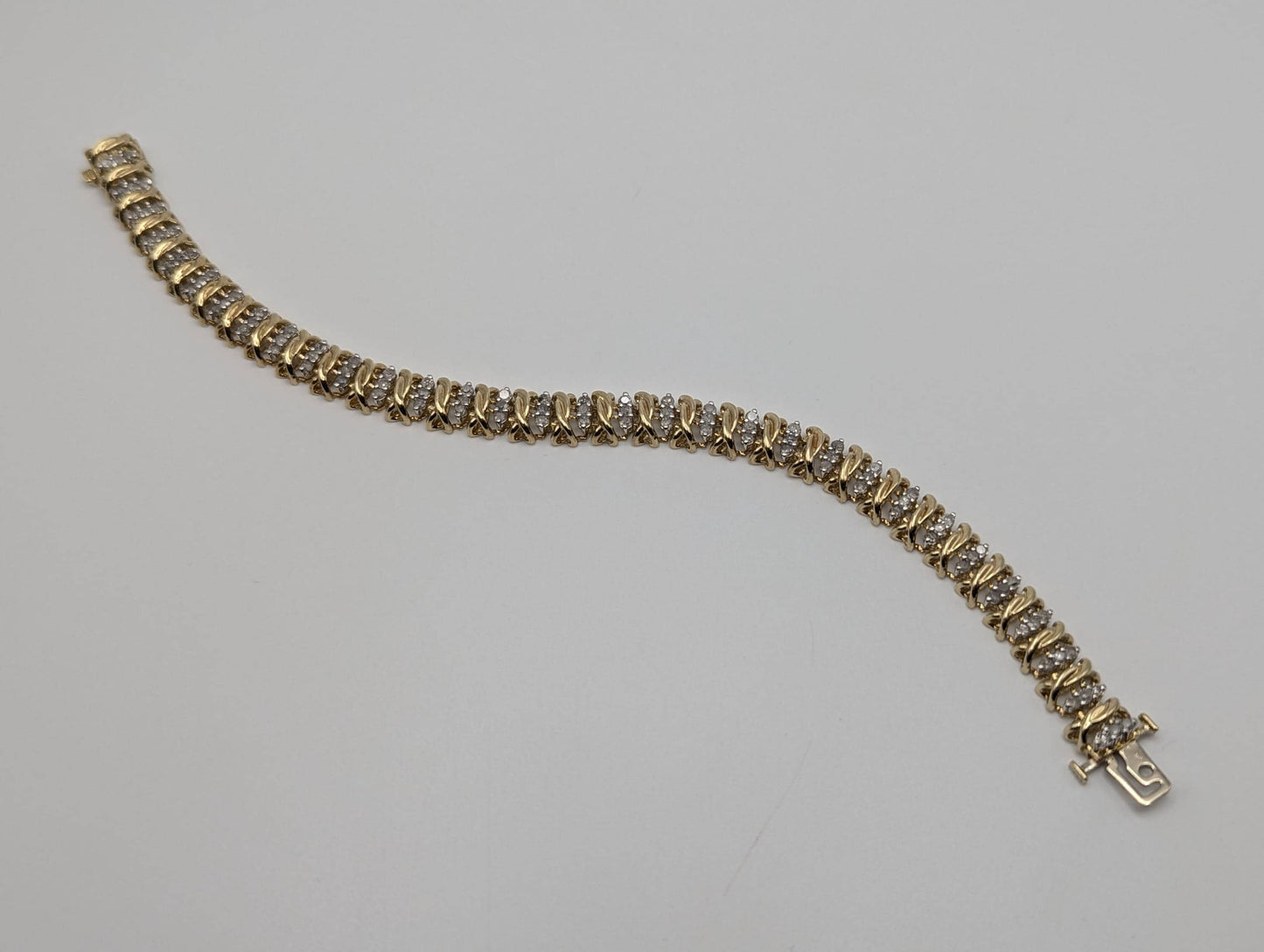 10k Diamond Tennis 13g Bracelet 2.4 ctw. 7" Womens Diamond Tennis Bangle