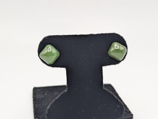 14K Gold Green Jade Drop Earrings. 14k Green Jade Earrings.