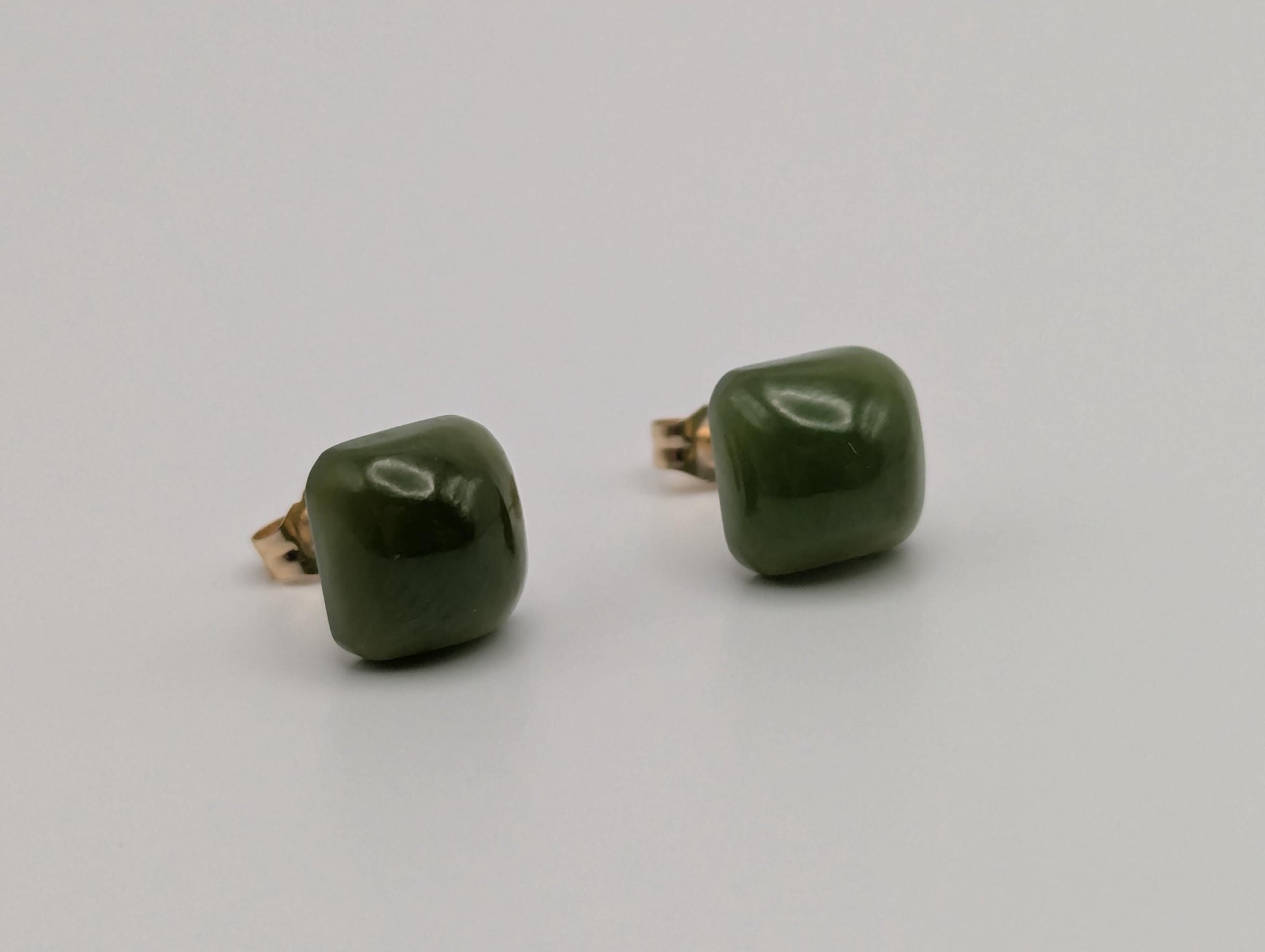 14K Gold Green Jade Drop Earrings. 14k Green Jade Earrings.