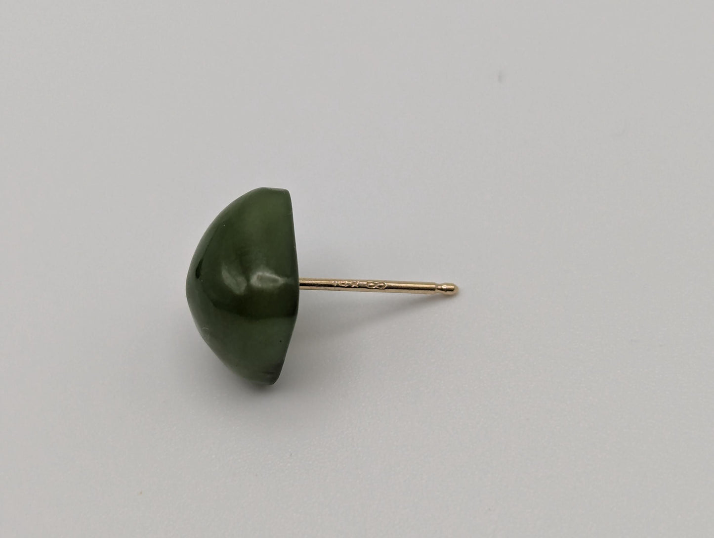 14K Gold Green Jade Drop Earrings. 14k Green Jade Earrings.