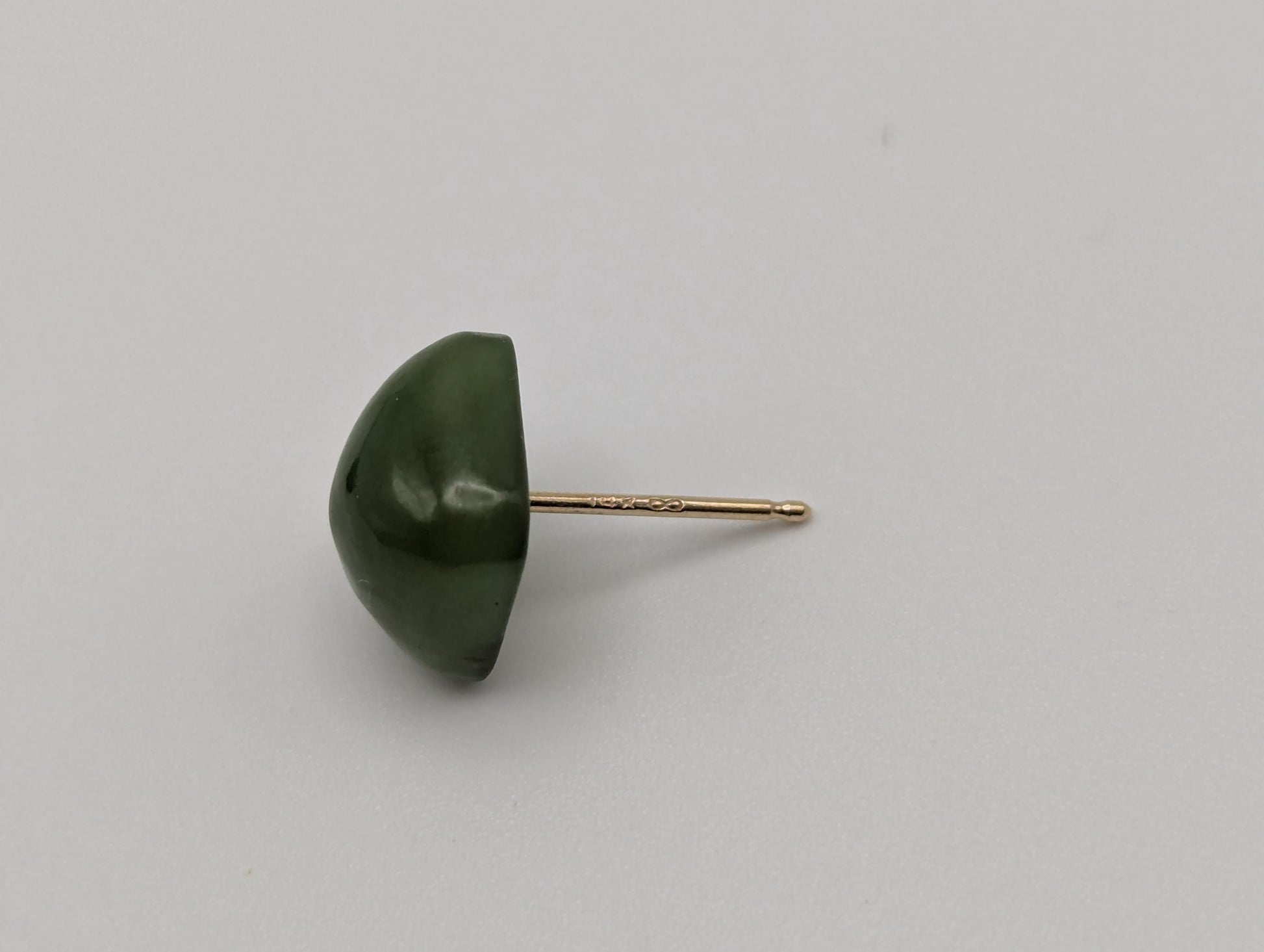 14K Gold Green Jade Drop Earrings. 14k Green Jade Earrings.