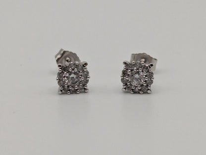 10K White Gold .55ctw Diamond Flower Cluster Studs Classic Studs