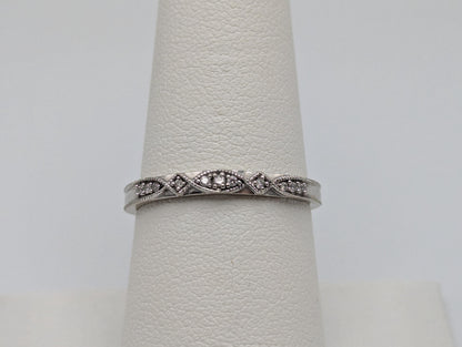 10k White Gold Diamond Dainty Band Ring Minimalist Wave Design Ring Anniversary Band