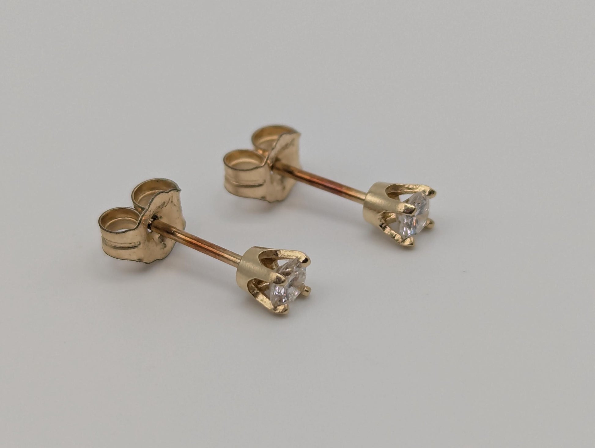 14K Yellow Gold .25ctw Diamond Stud Earrings Studs Minimalist Studs