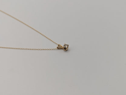 14k Yellow Gold Diamond Necklace. Diamond Solitare Necklace 17"