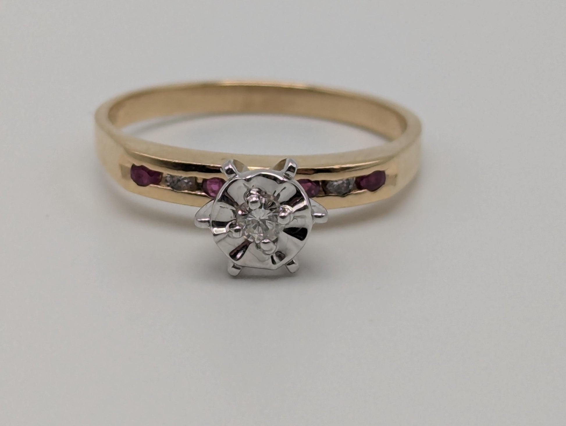 14k Yellow Gold Diamond Ruby Engagement Promise Ring Anniversary Band.