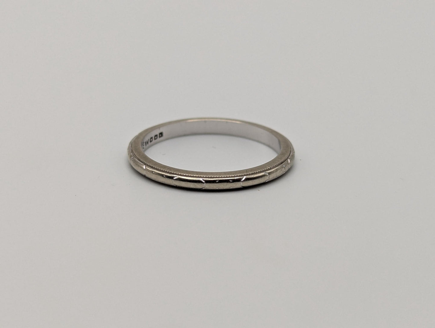 White Gold 18k 2mm JR Woods Etched Design Wedding Band Anniversary Unisex Band Ring