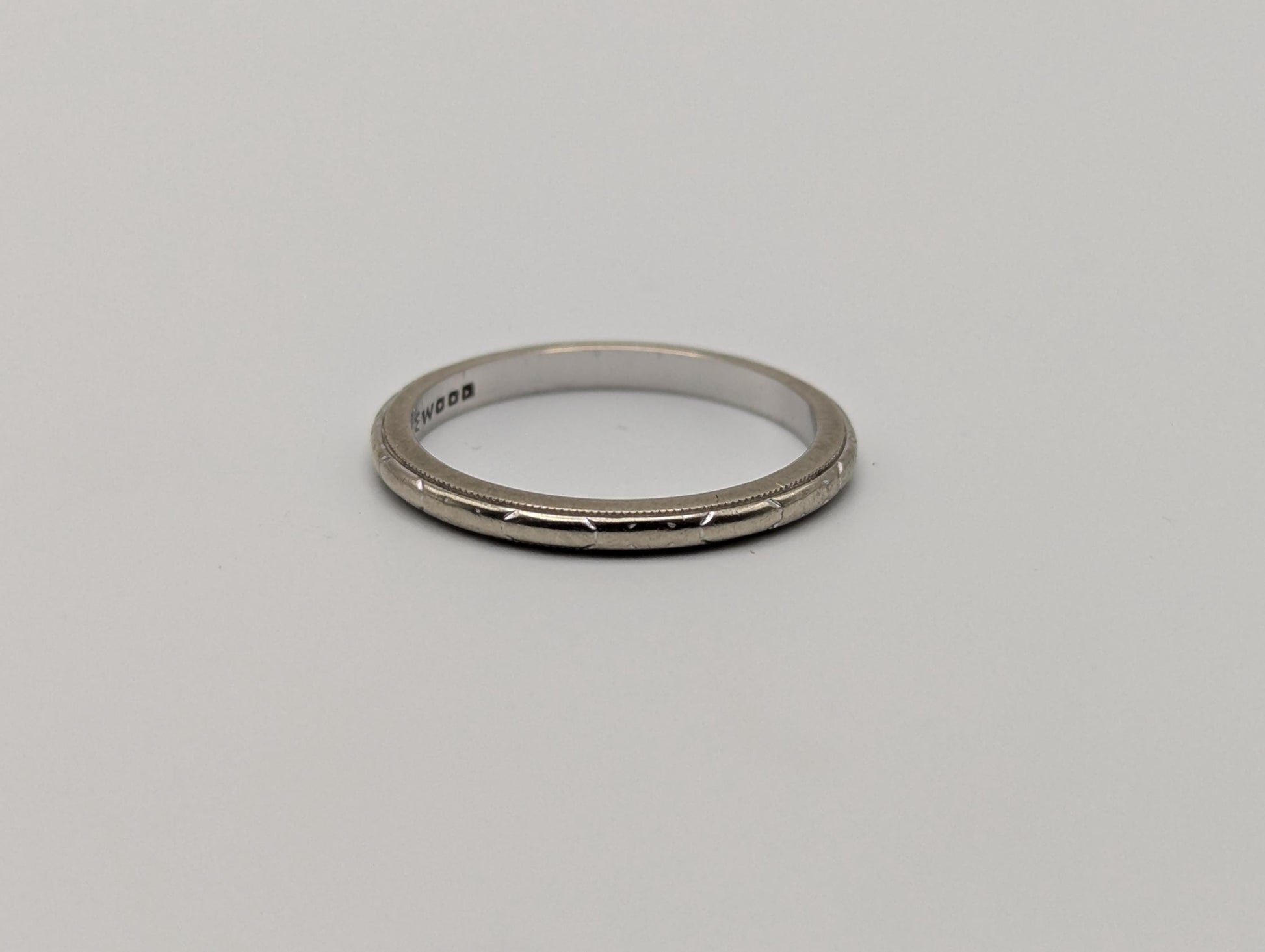 White Gold 18k 2mm JR Woods Etched Design Wedding Band Anniversary Unisex Band Ring