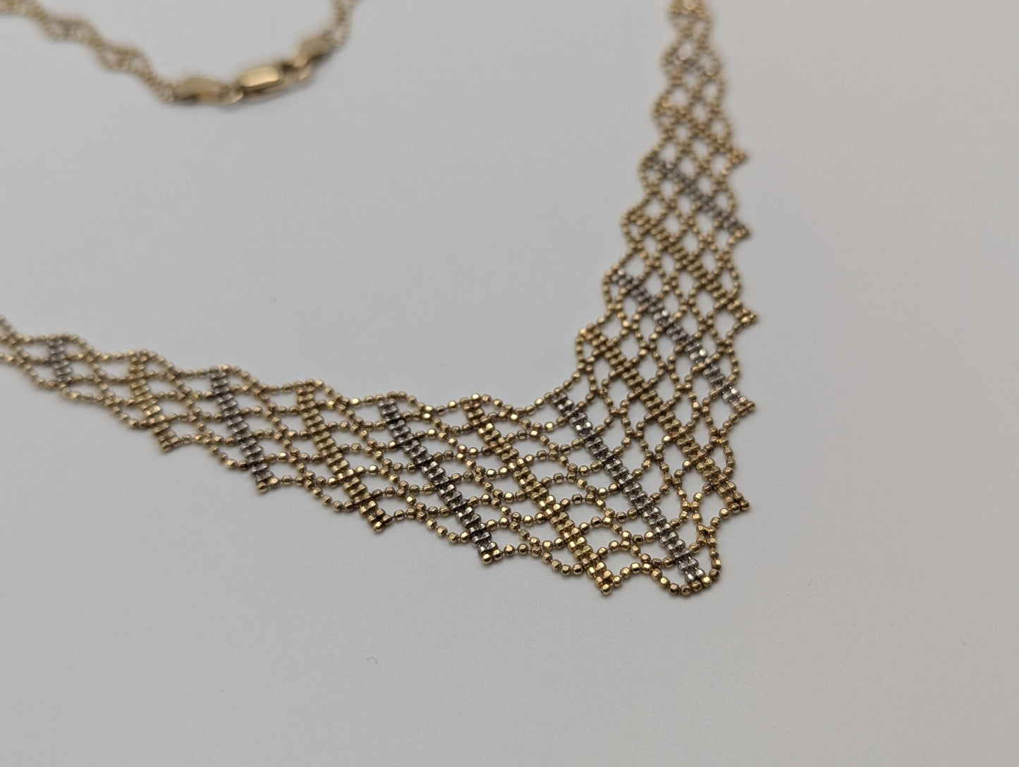 10k Gold White Yellow Mesh Bead Necklace 17.5 " Accent Bib Chain