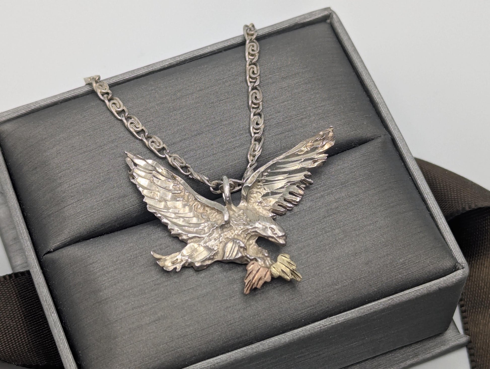 10k 12k Black Hills Gold Leaf & Sterling Silver Eagle Pendant Necklace Silver Chain Pendant 18"