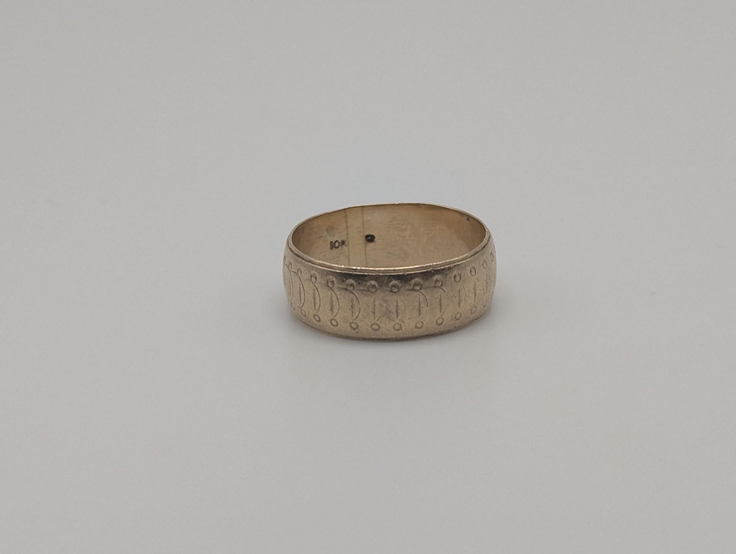 10k Yellow Gold Etched Design 7.8mm Wide Wedding Cigar Ring Comfort Fit Anniversary Band