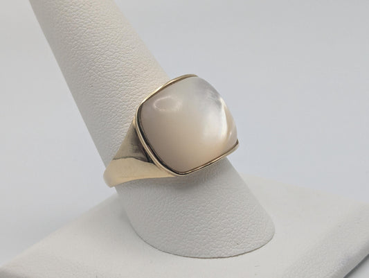 Vintage Gold 14k White Moonglow Mother of Pearl MOP Cabochon Signet Ring