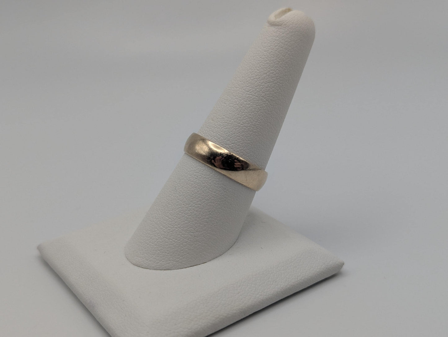 10k Yellow Gold Mens Art- Crest Wedding Ring 5mm Vintage Wedding Ring