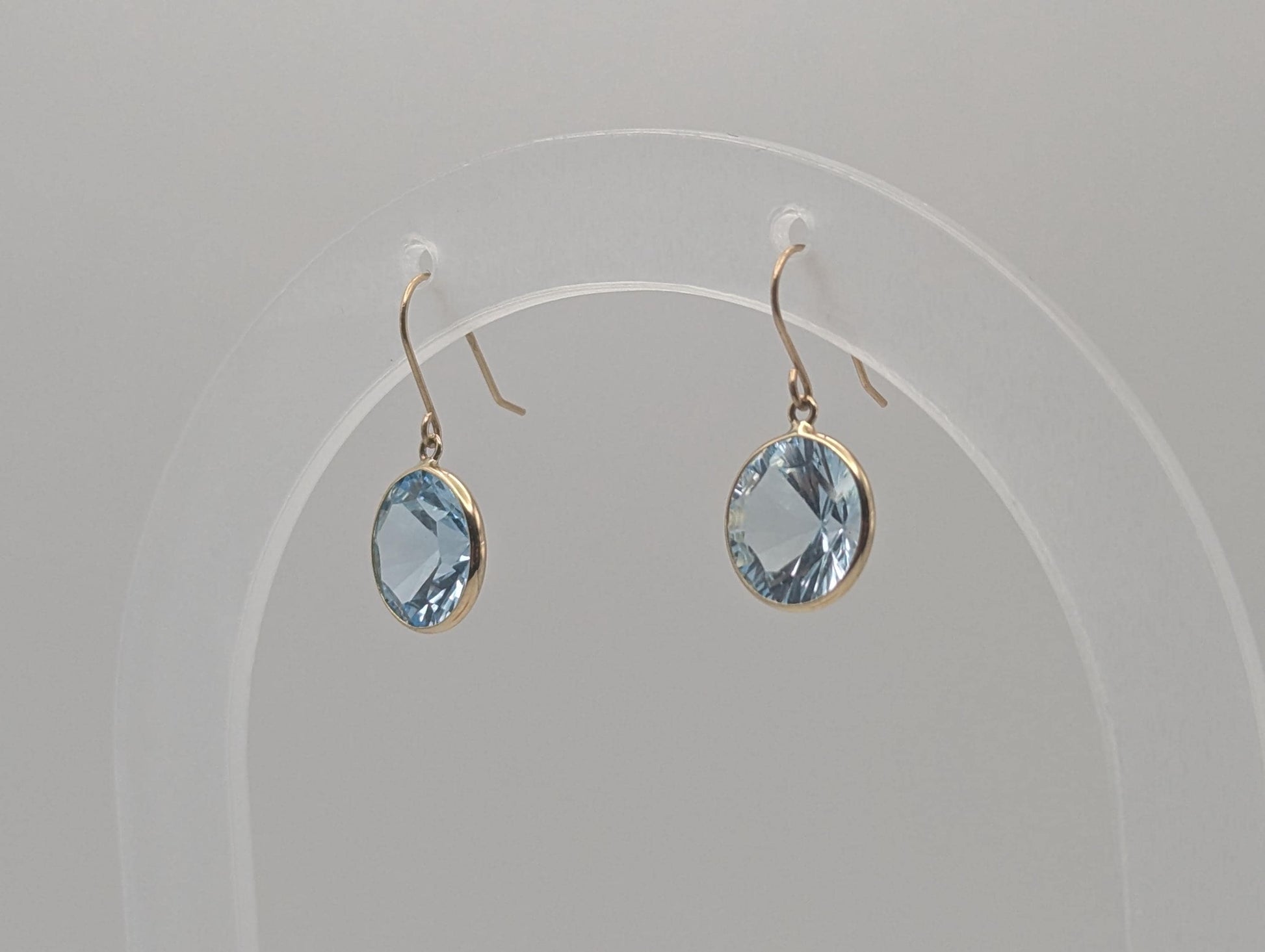 10K APPRAISED! Gold London Blue Topaz Drop Dangle Earrings Round Bezel Set Topaz Earrings