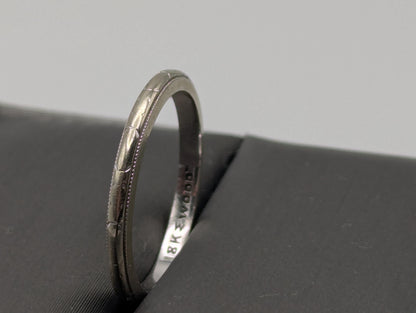 White Gold 18k 2mm JR Woods Etched Design Wedding Band Anniversary Unisex Band Ring