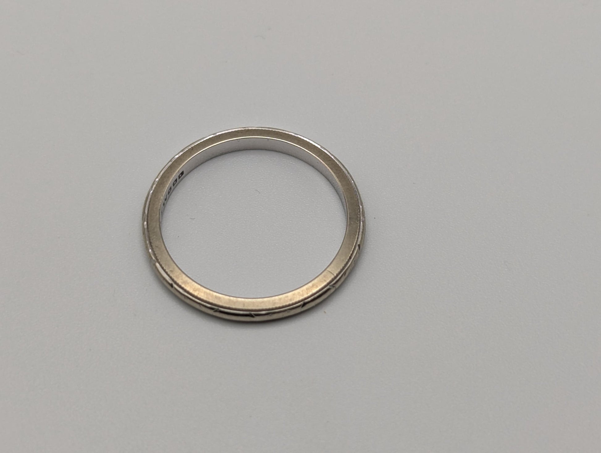 White Gold 18k 2mm JR Woods Etched Design Wedding Band Anniversary Unisex Band Ring