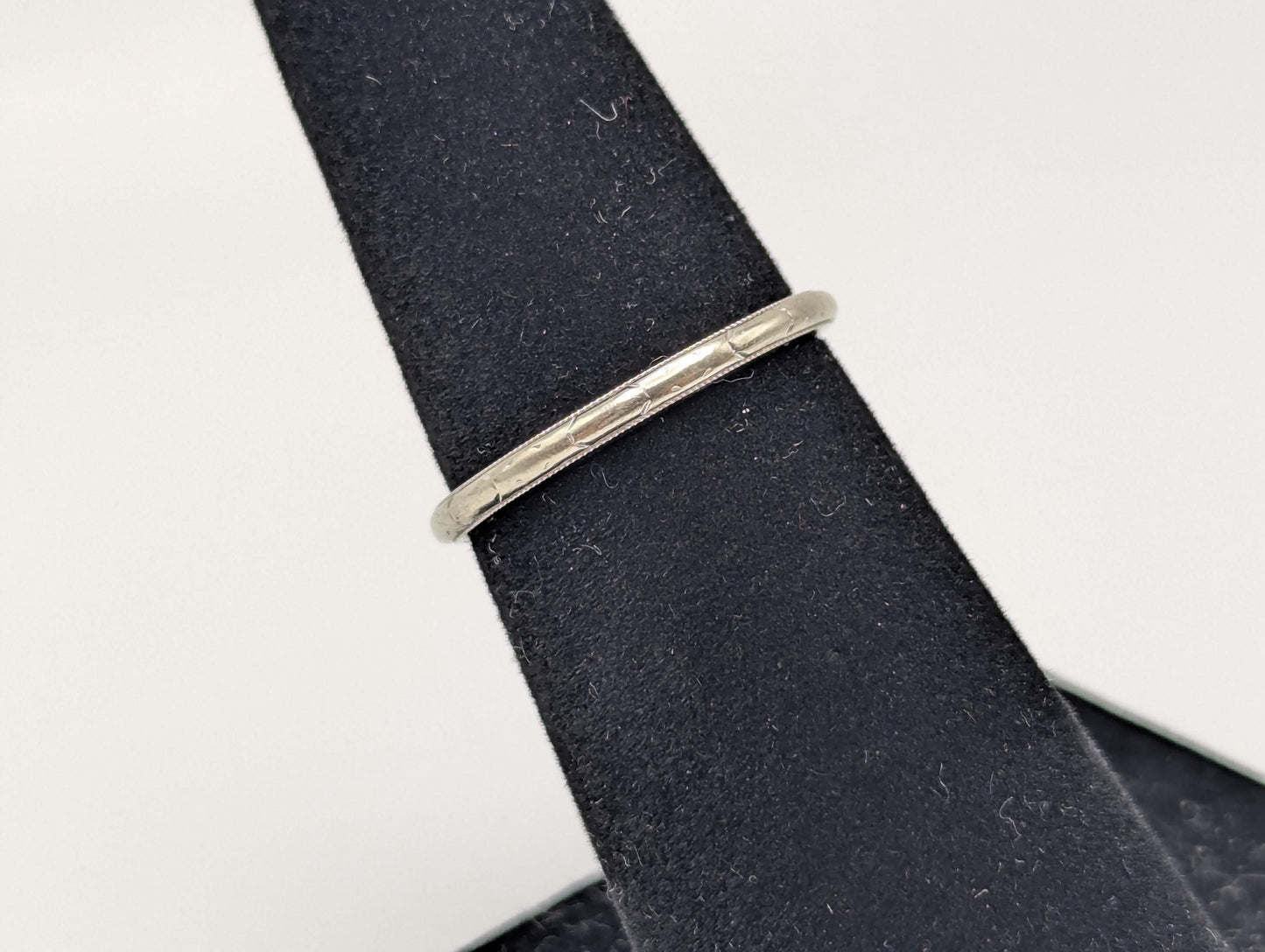 White Gold 18k 2mm JR Woods Etched Design Wedding Band Anniversary Unisex Band Ring