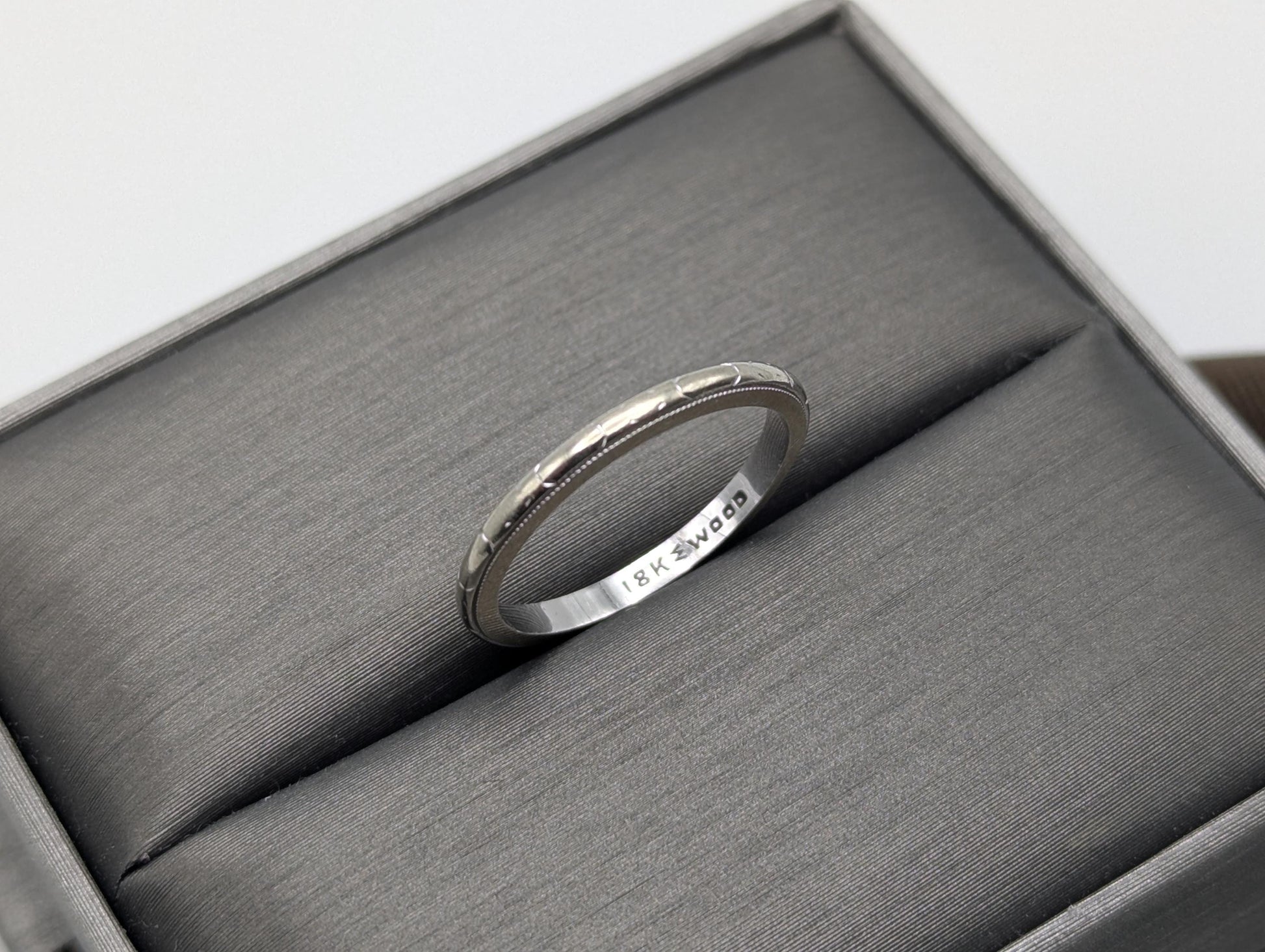 White Gold 18k 2mm JR Woods Etched Design Wedding Band Anniversary Unisex Band Ring