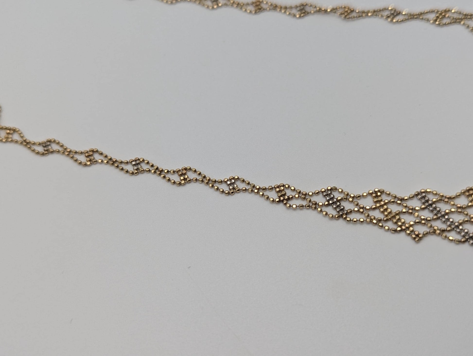 10k Gold White Yellow Mesh Bead Necklace 17.5 " Accent Bib Chain