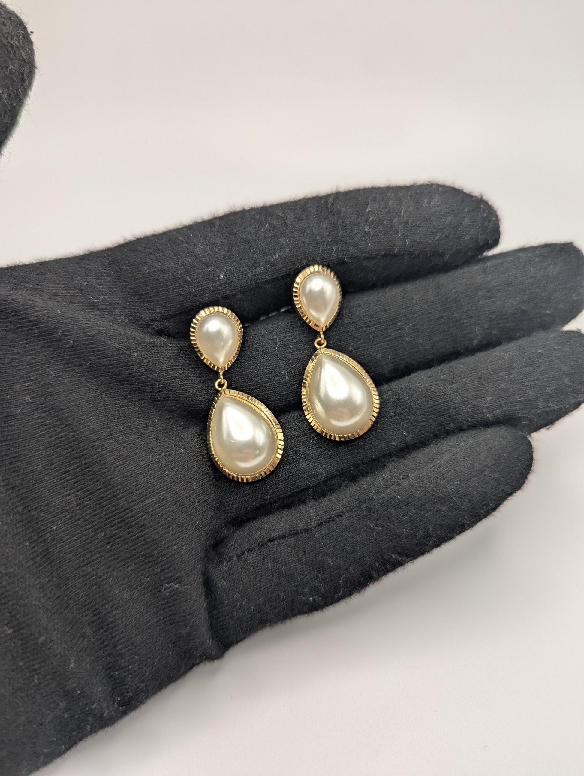 14k Yellow Gold Pear Mabe Pearl Dangle Earrings Pearl Tear Drop Earrings.