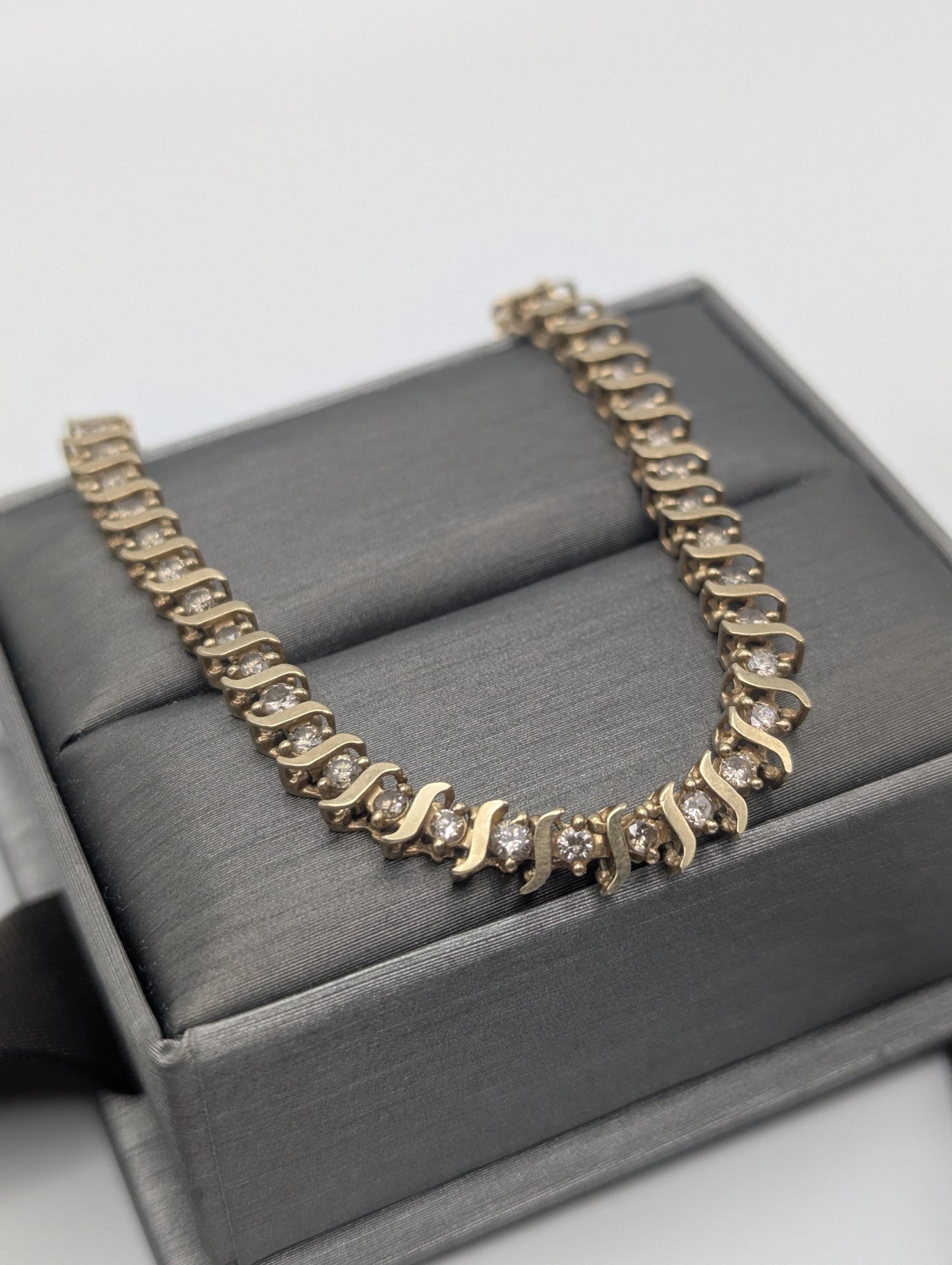 10k Yellow Gold 2.4 ctw Diamonds HEAVY 7.2 grams Bracelets Women Tennis Bracelet 7"