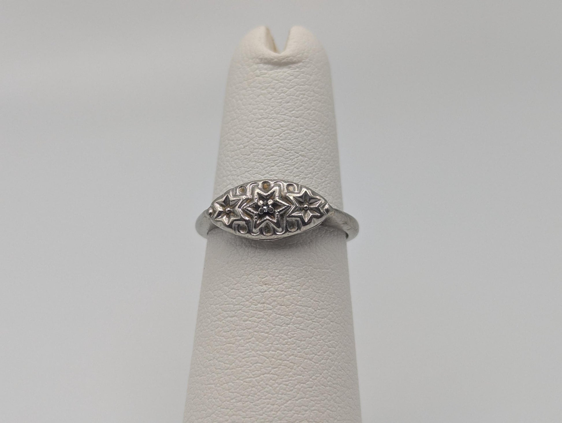 Art Deco 14k White Gold Star Design Diamond Ring Vintage Star Ring.