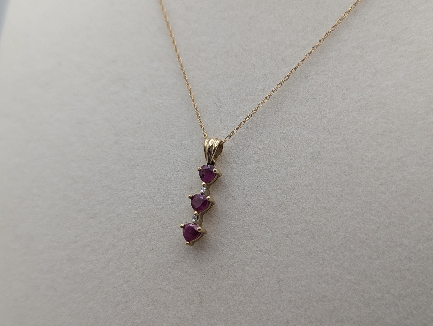 10k Gold Diamond & Ruby 3 Heat Love Stone Journey Necklace Pendant Yellow Gold Chain