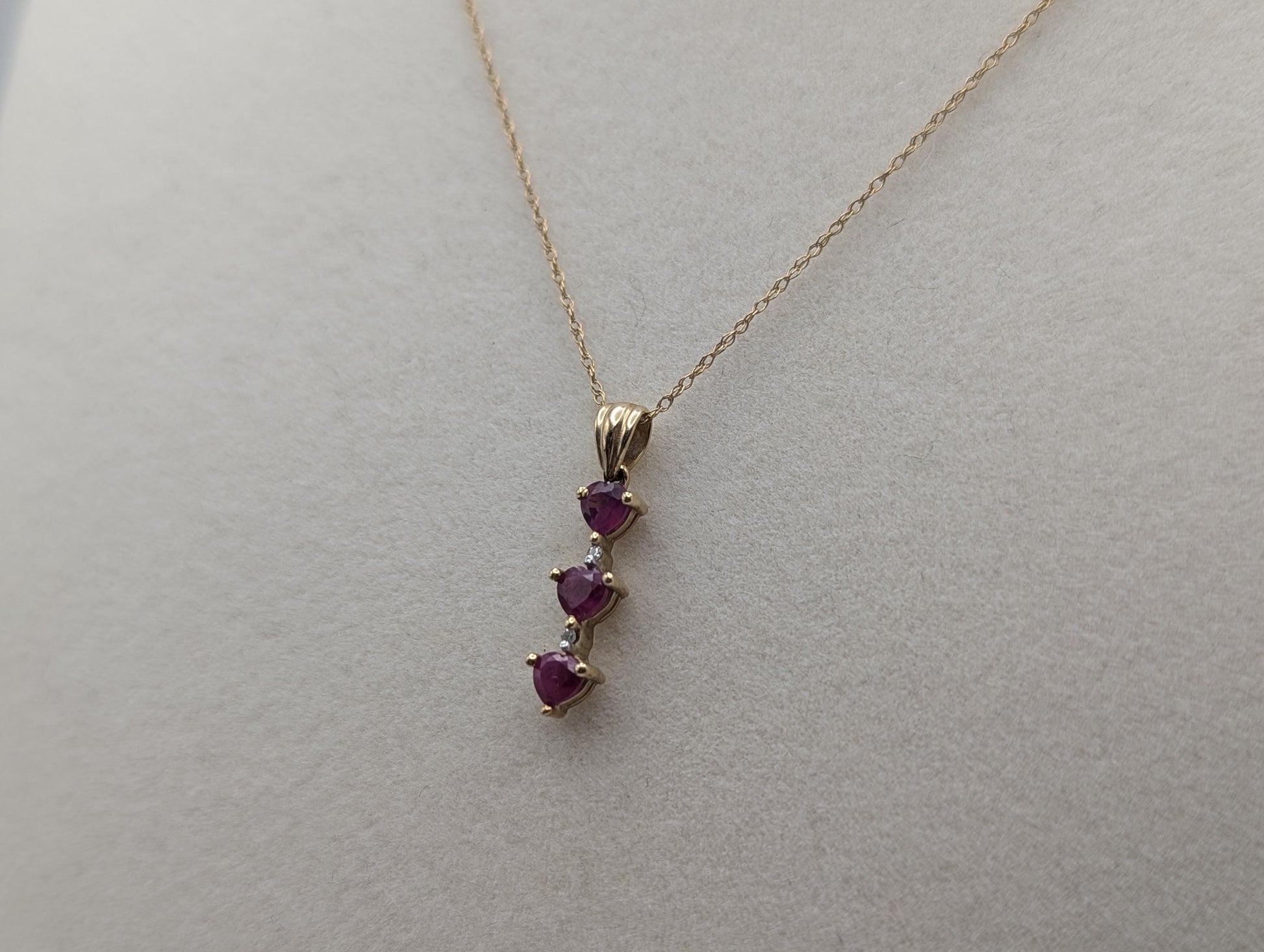 10k Gold Diamond & Ruby 3 Heat Love Stone Journey Necklace Pendant Yellow Gold Chain
