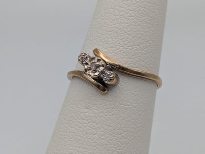 10k Yellow Gold Diamond Love Ring Promise Engagement Wedding Band.