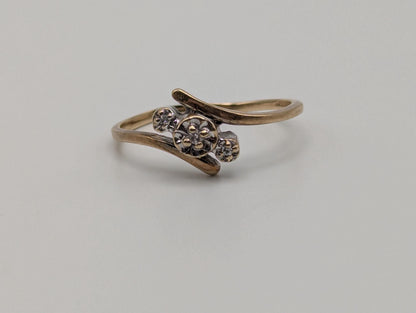 10k Yellow Gold Diamond Love Ring Promise Engagement Wedding Band.