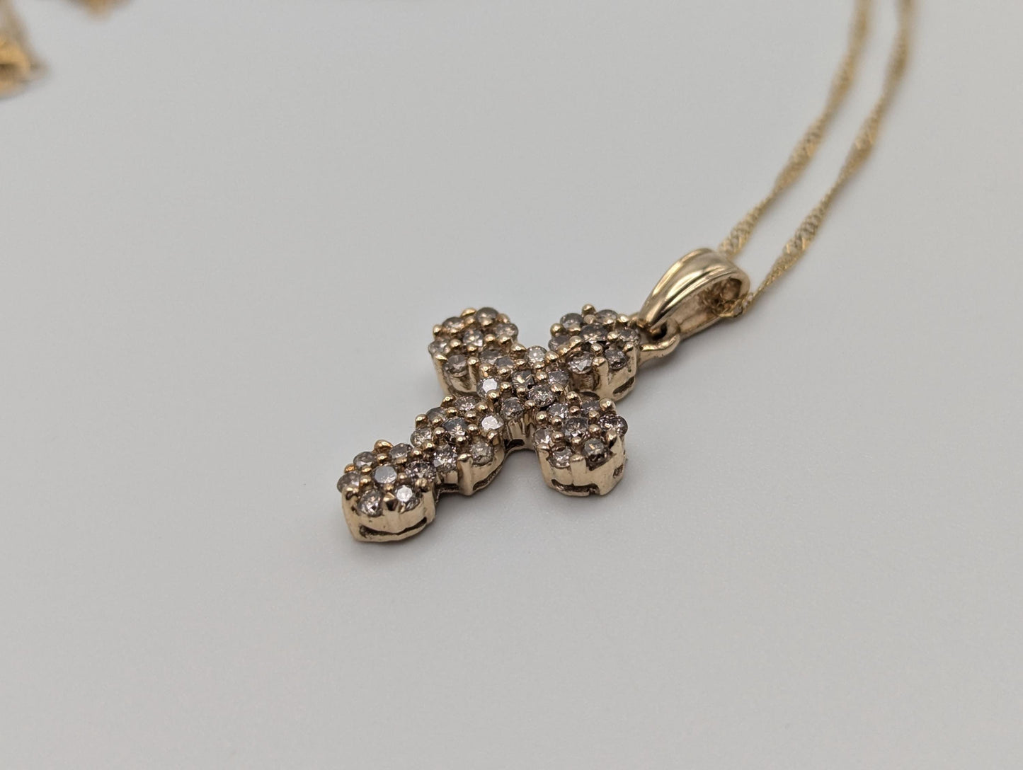 10k Yellow Gold .65ctw Diamond Cross Pendant Necklace 17 " Crucifix Necklace